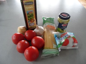 Spaghetti mit Tomaten und Mozzarella-Soße Zutaten